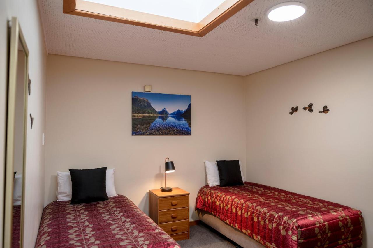 Asure Aspiring Court Motel Гаст Екстер'єр фото